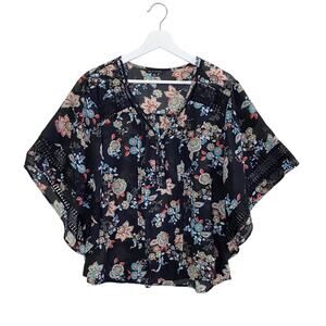 Zac & Rachel Top Women's Large Batwing Boho Black Floral V-Neck Semi Witchie